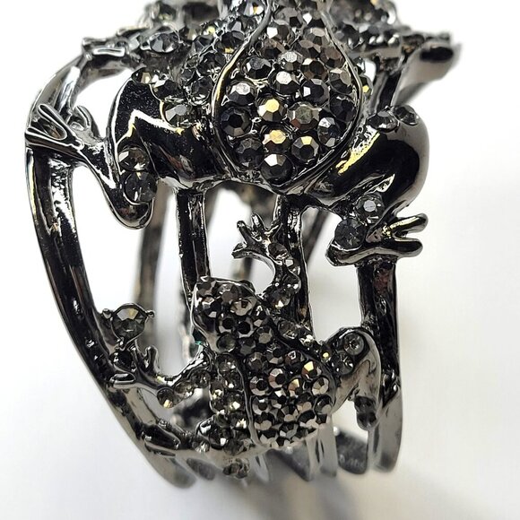 Hematite Rhinestone Frog Lovers Cuff Bracelet - Picture 15 of 16